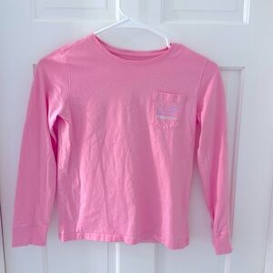 Vineyard Vines girls long sleeved t-shirt. Size medium